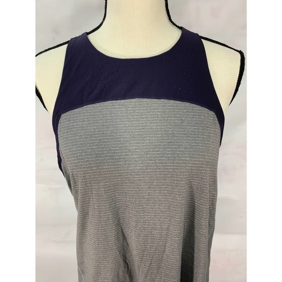 Lululemon Clip In Tank Top - Picture 7 of 12